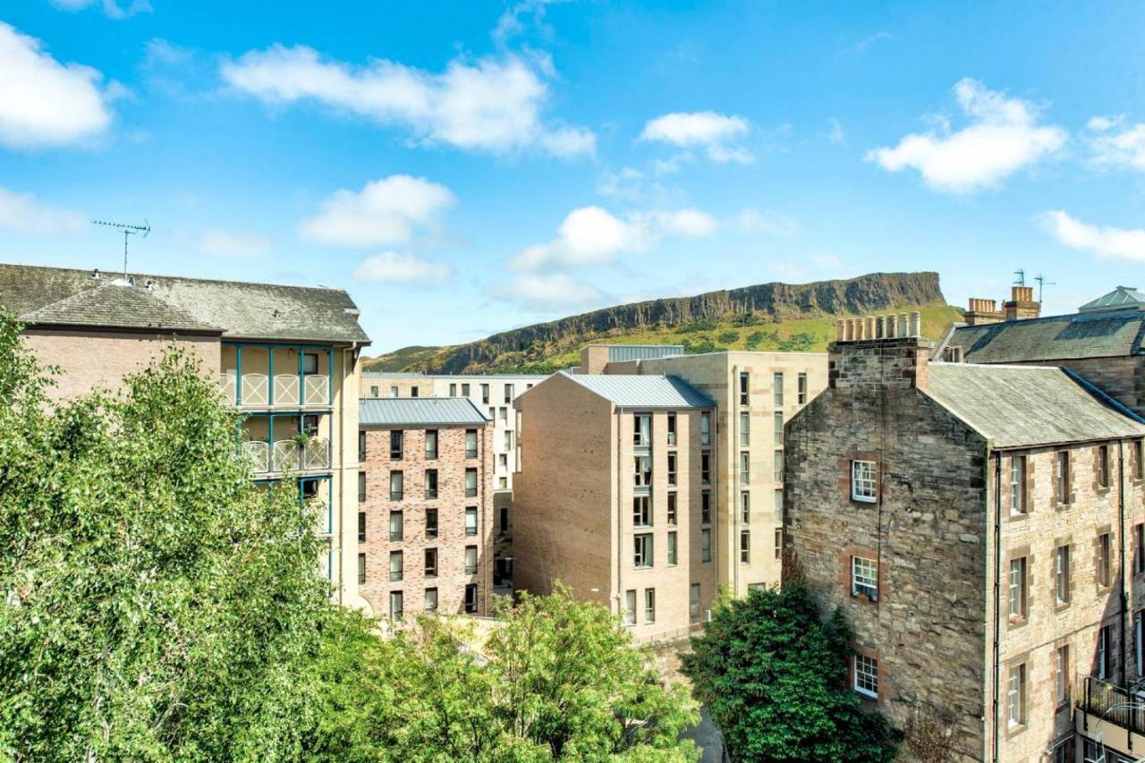 Joivy Famous St Mary'S Street Old Town Apartment Edimburgo Exterior foto